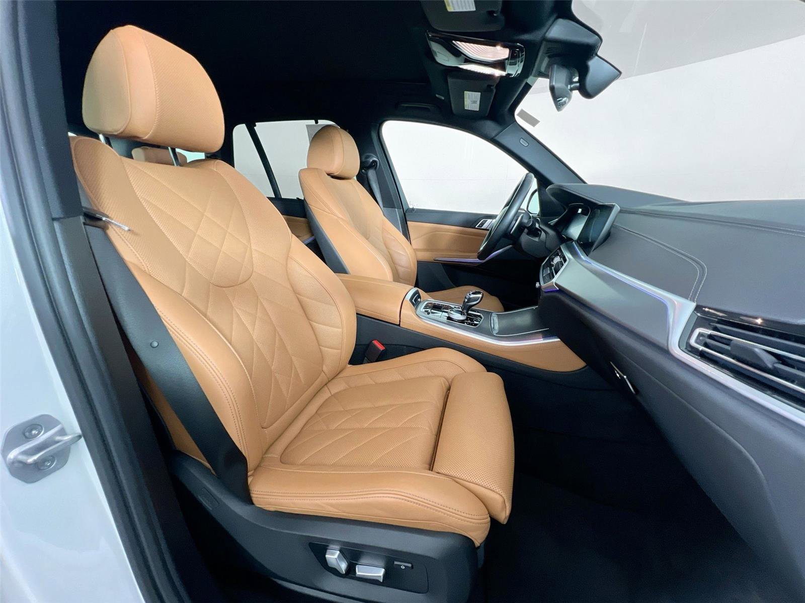 Used 2023 BMW X5 xDrive45e w/ Executive Package image 26