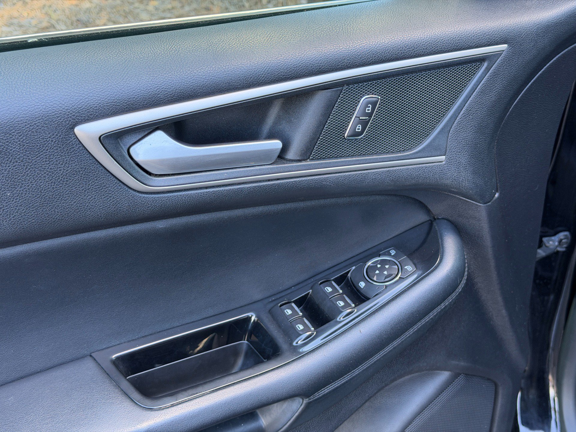 Used 2020 Ford Edge SEL w/ Convenience Package FWD image 27