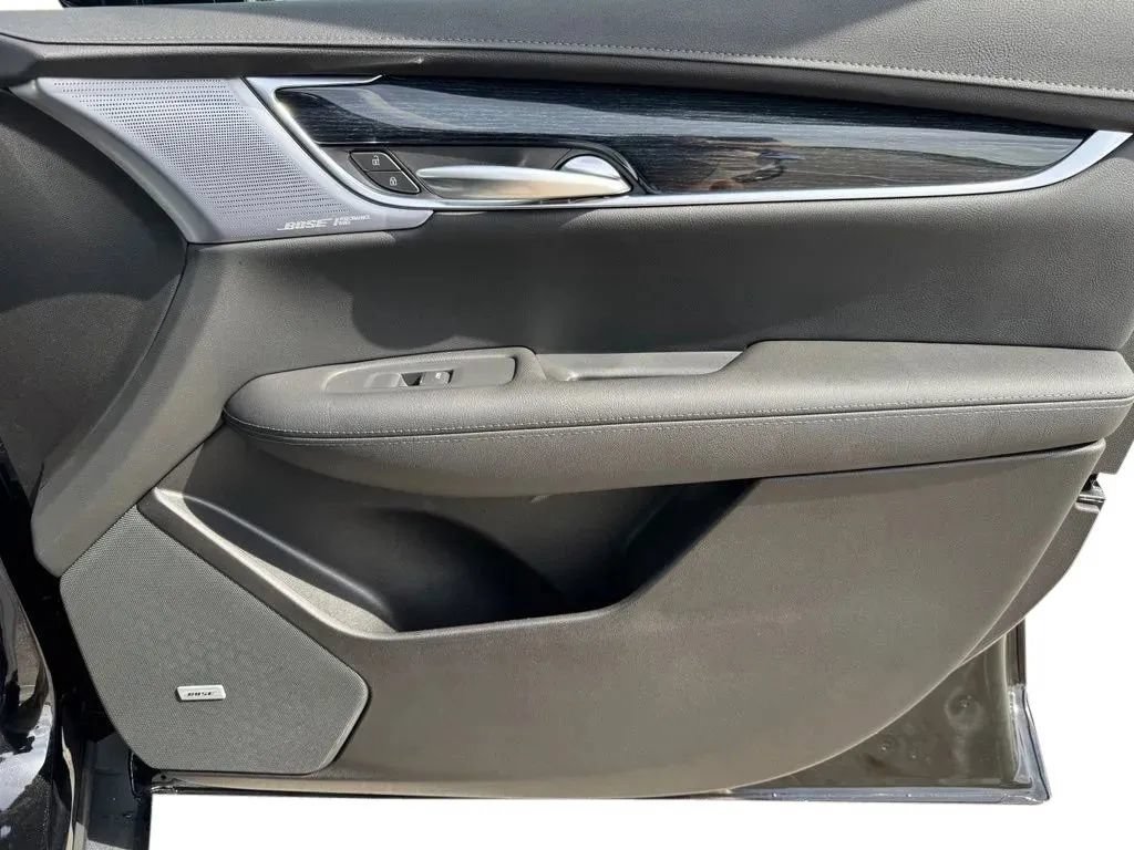 New 2026 Cadillac XT5 Premium Luxury w/ LPO, Floor Liner Package AWD/4WD image 16
