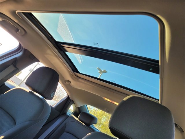 Used 2024 Chevrolet Malibu LT image 9