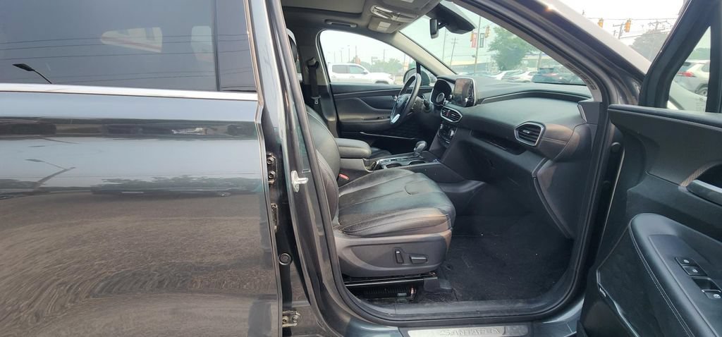 Used 2020 Hyundai Santa Fe Limited AWD/4WD image 10