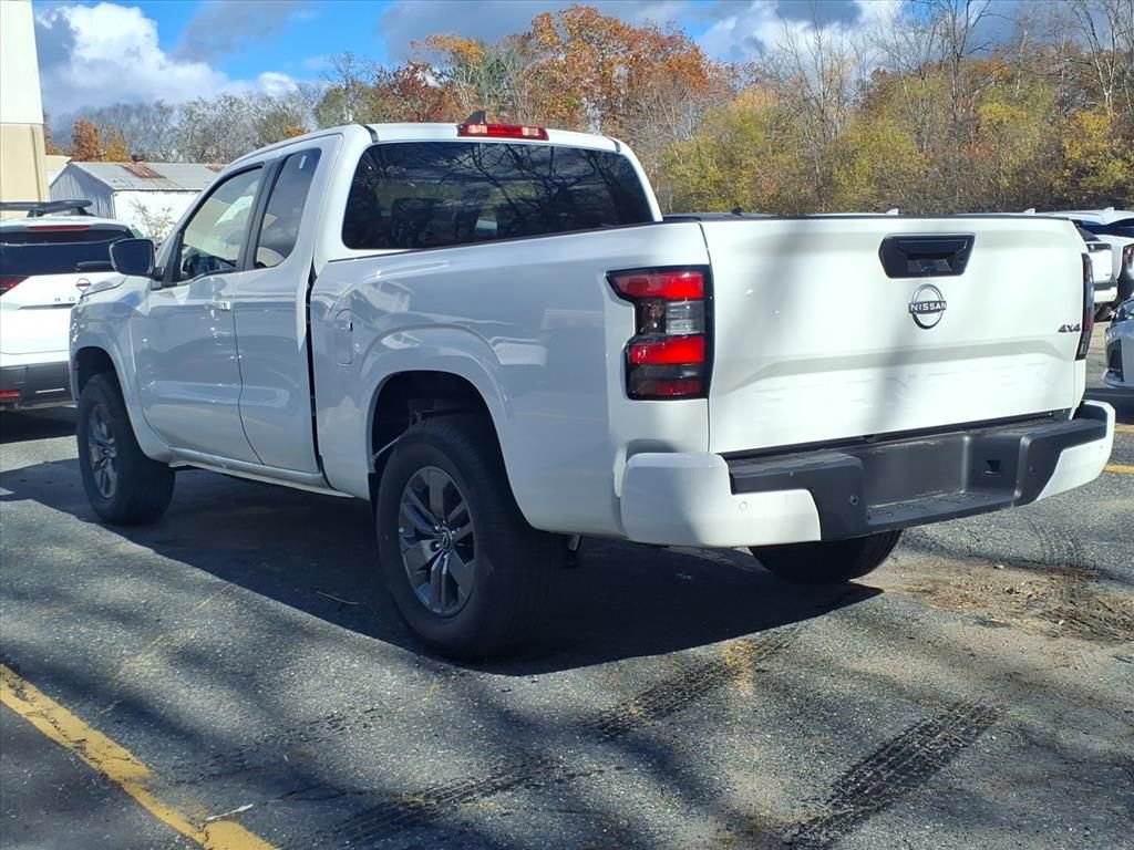 New 2025 Nissan Frontier SV image 4