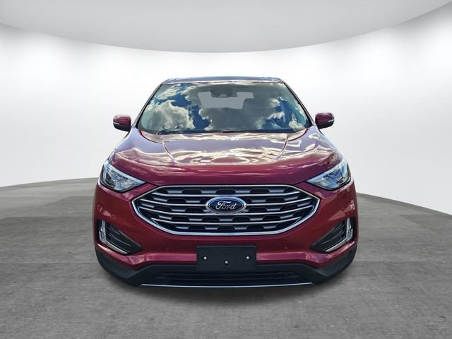 Certified 2024 Ford Edge Titanium image 2