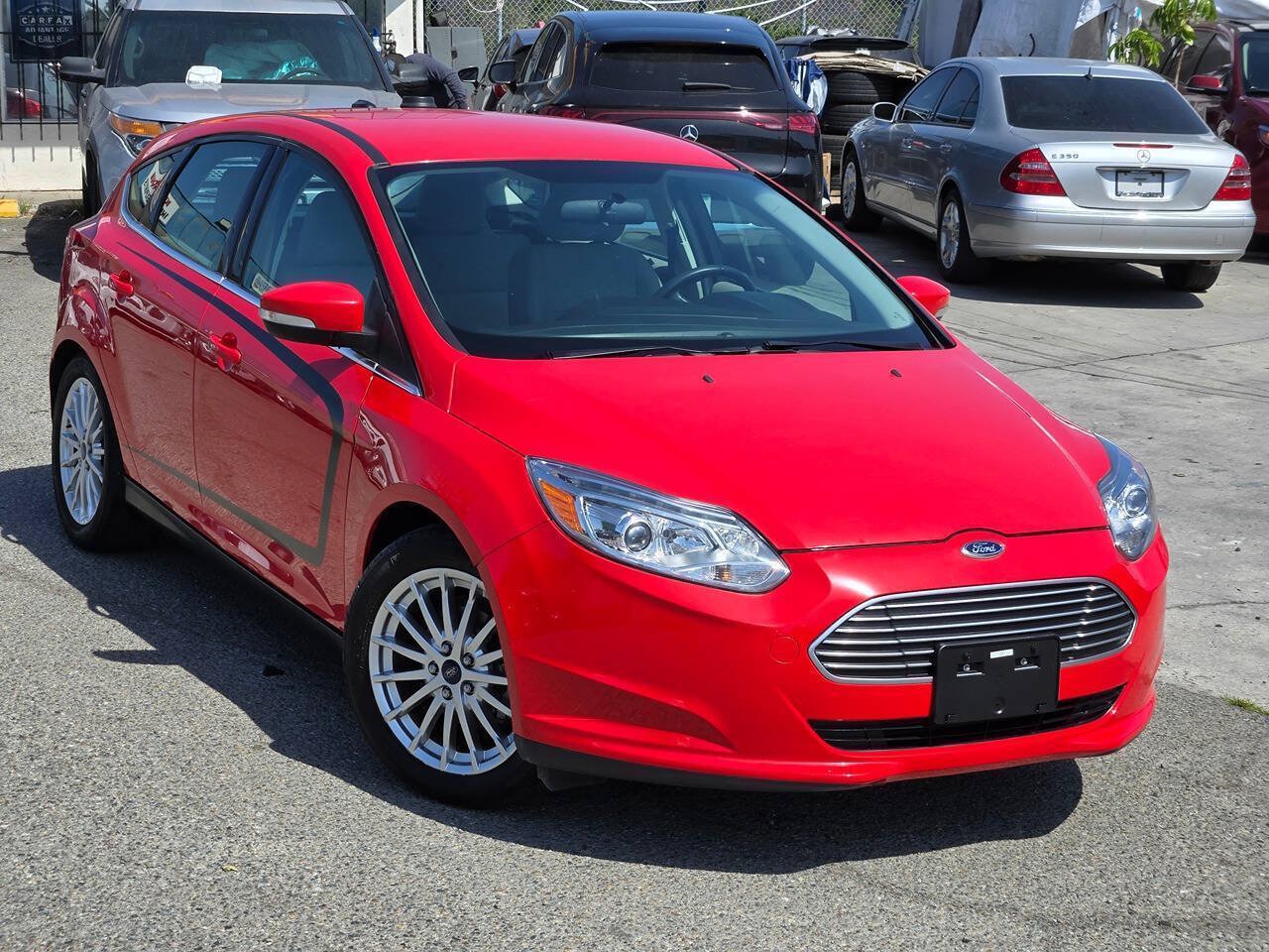 Used 2014 Ford Focus Electric Hatchback FWD image 4