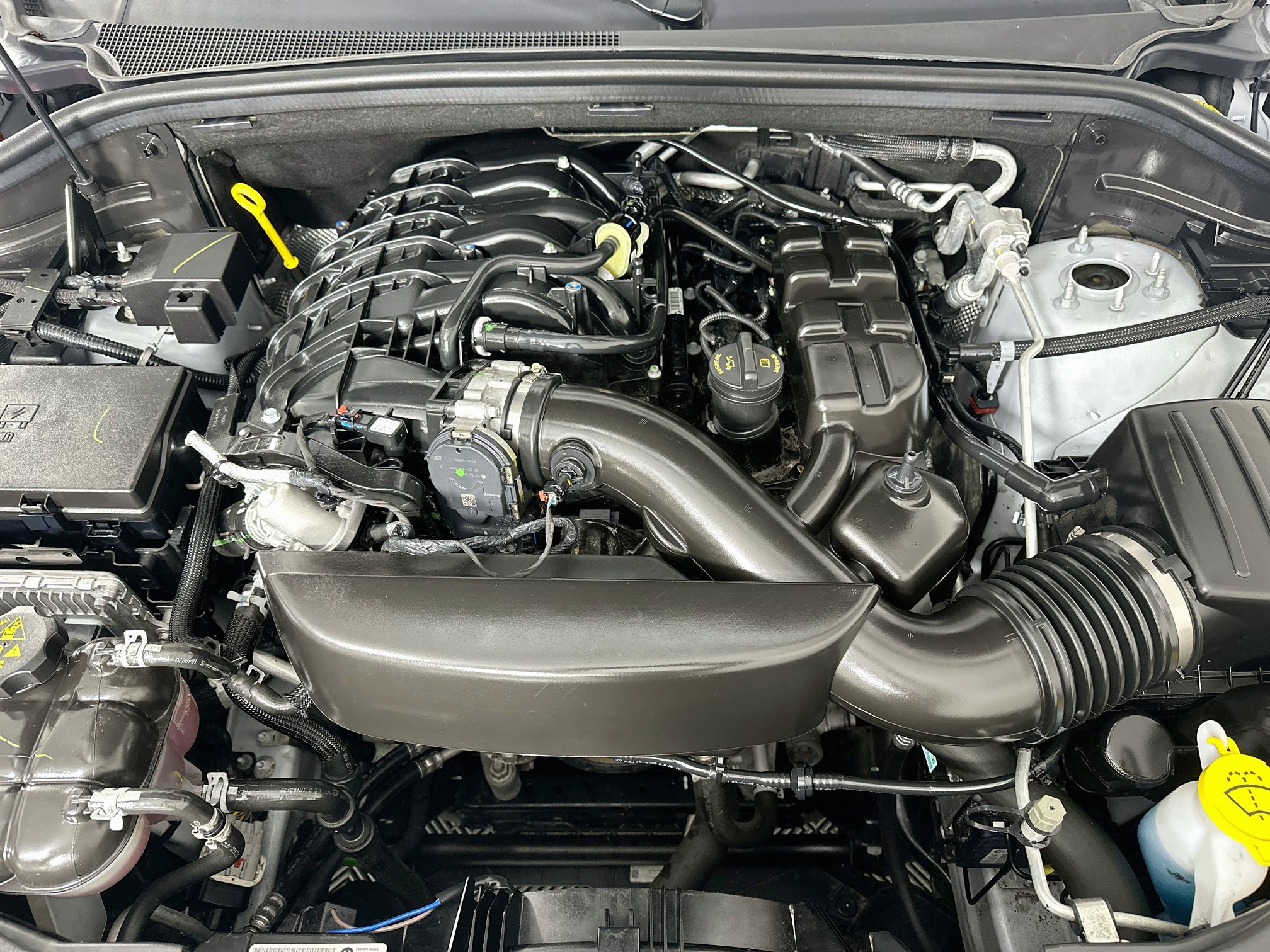 Used 2025 Dodge Durango GT RWD image 35