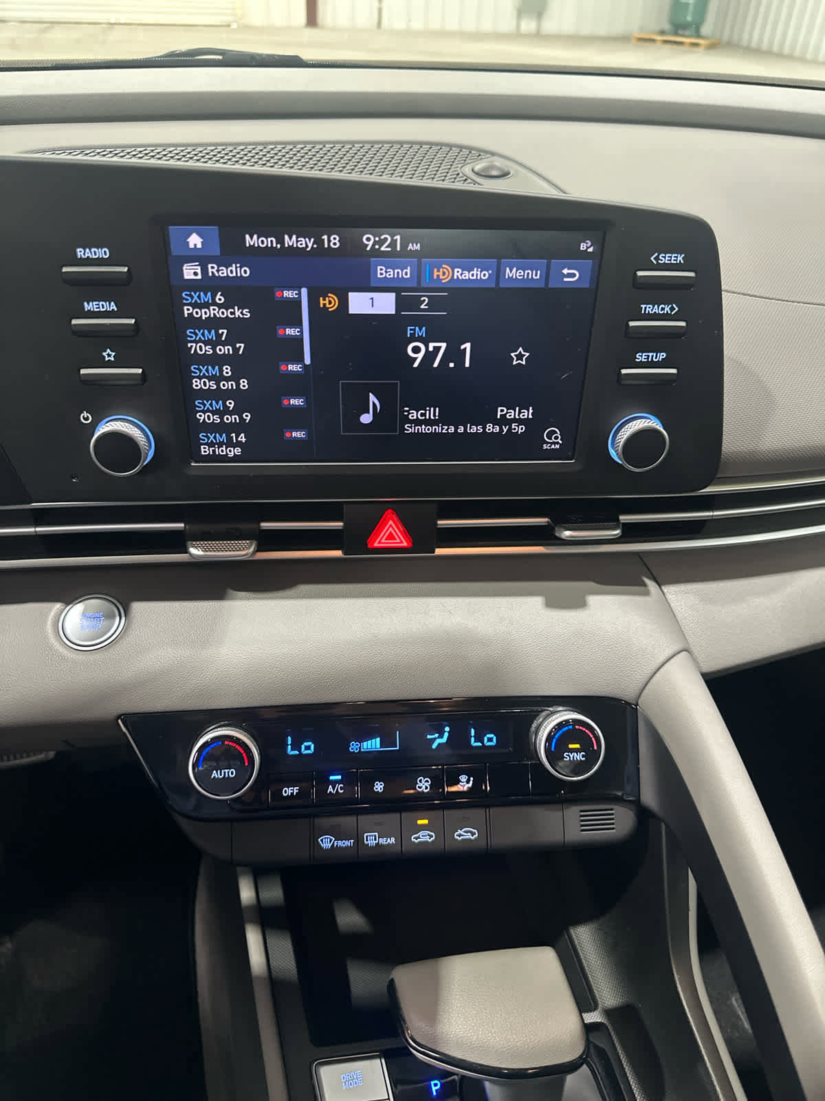 Used 2023 Hyundai Elantra SEL FWD image 20