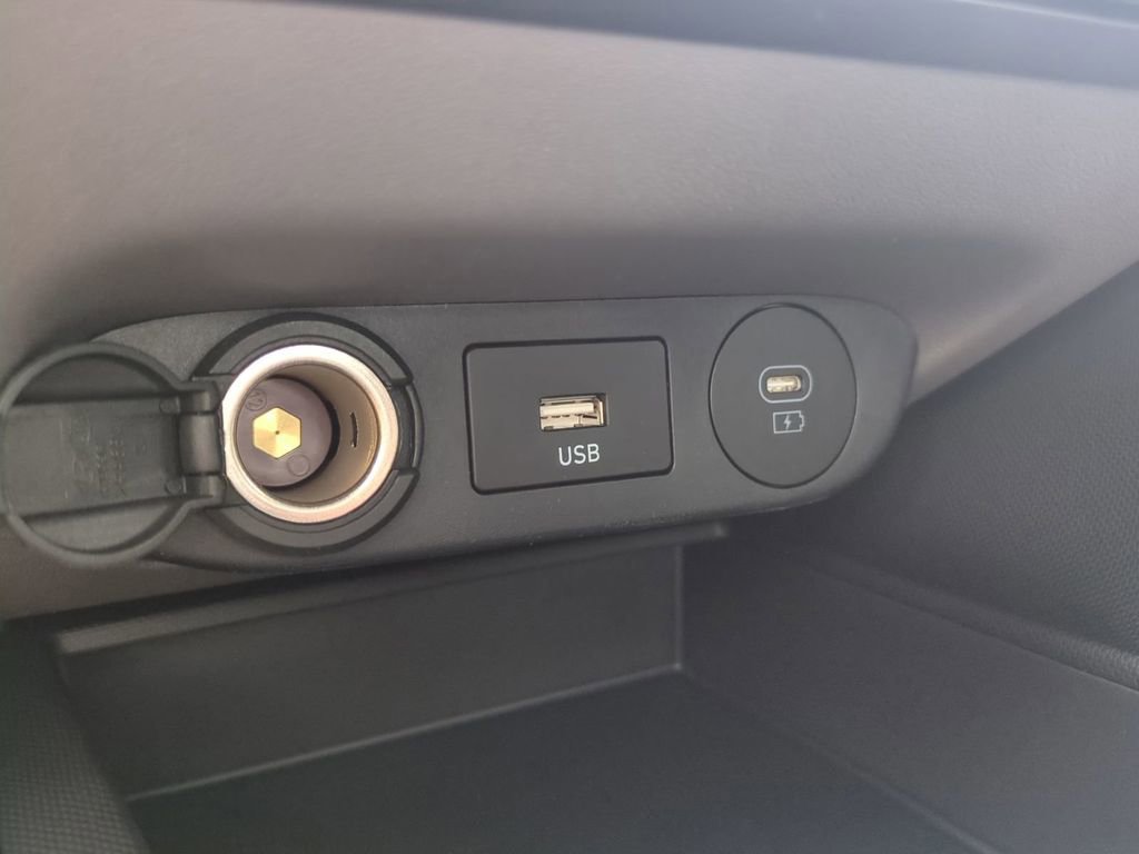 New 2026 Hyundai Elantra SE FWD image 23