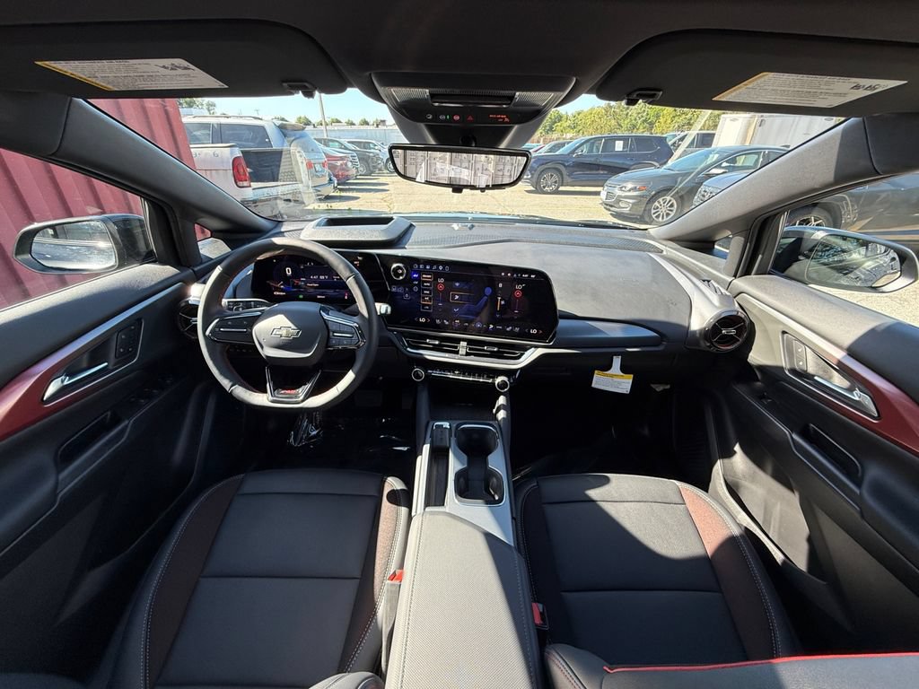 New 2026 Chevrolet Equinox EV RS w/ Convenience Package II AWD/4WD image 24