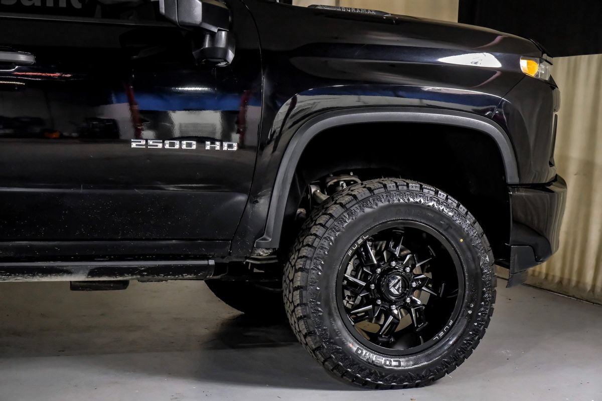 Used 2021 Chevrolet Silverado 2500 Custom w/ Custom Value Package AWD/4WD image 8