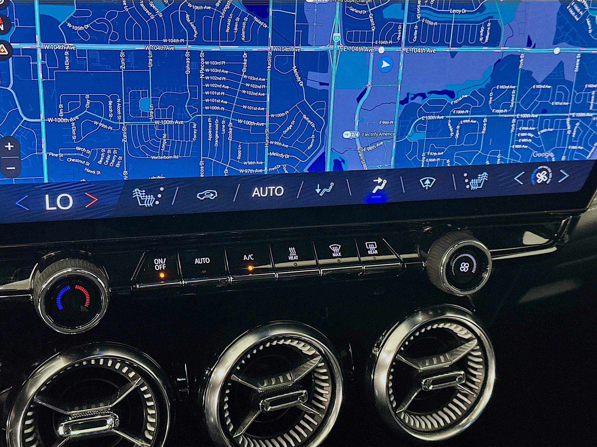 Used 2024 Chevrolet Blazer EV LT AWD/4WD image 24