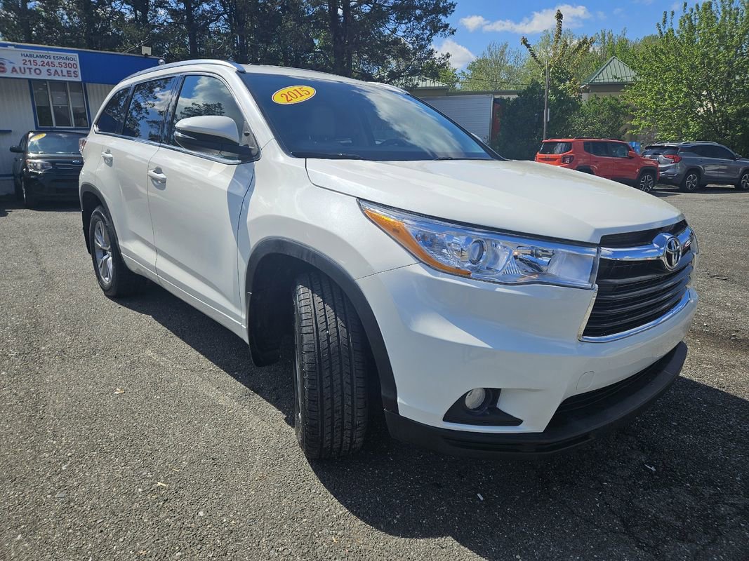 Used 2015 Toyota Highlander XLE AWD/4WD image 8