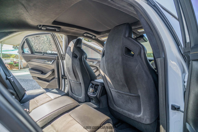 Used 2018 Cadillac CTS V w/ Luxury Package image 59