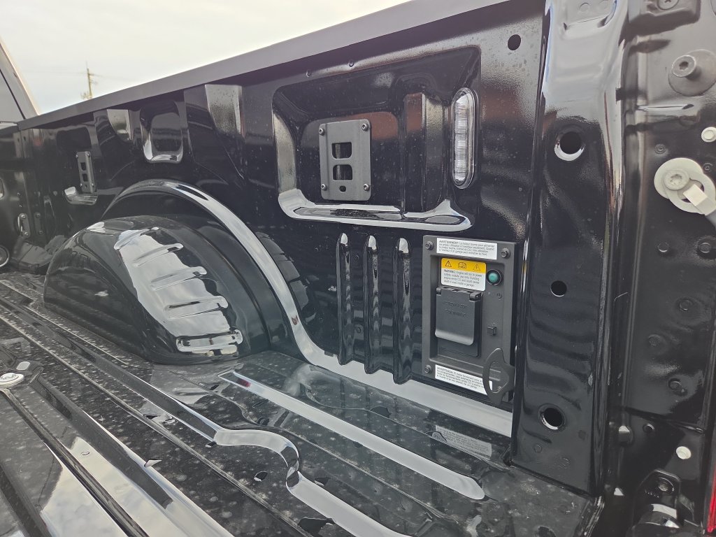New 2027 Ford F250 Platinum w/ Platinum Plus Package AWD/4WD image 12