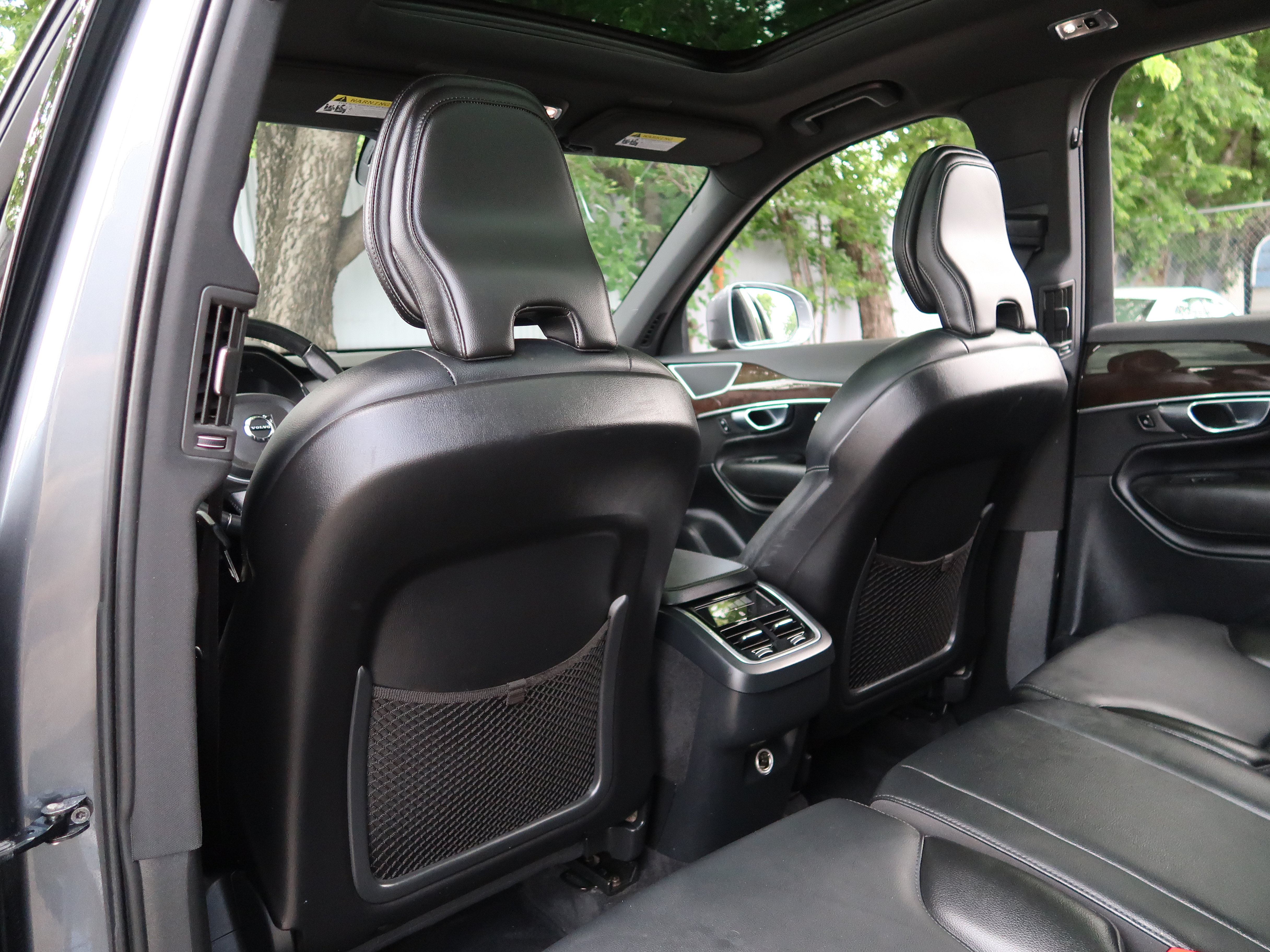 Used 2019 Volvo XC90 T5 Momentum w/ Protection Package Premier FWD image 32