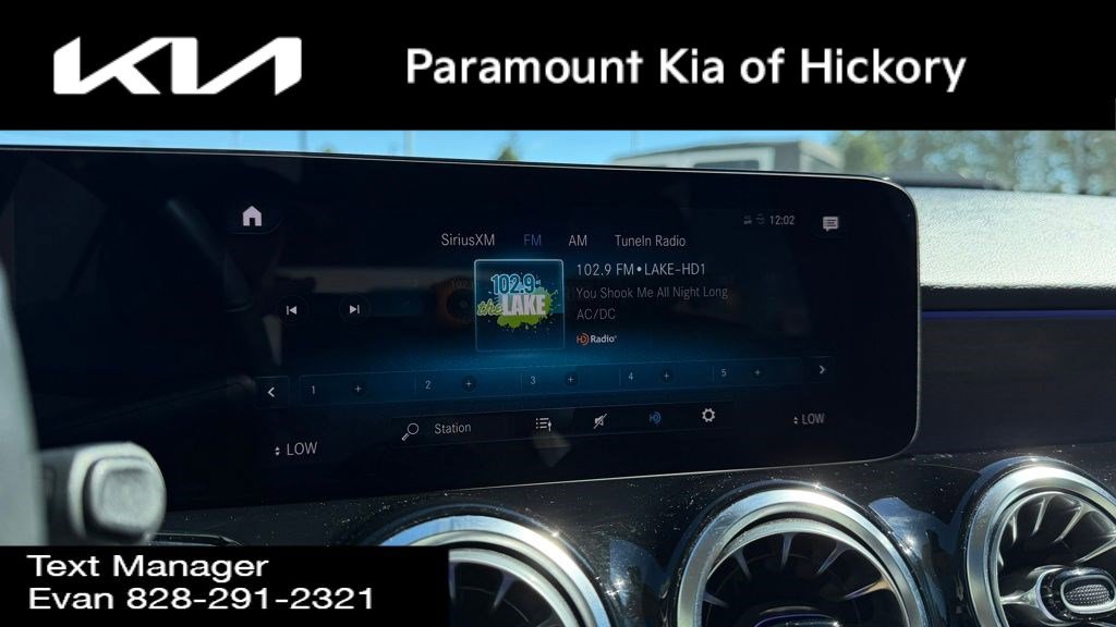 Used 2022 Mercedes-Benz GLB 250 4MATIC image 8