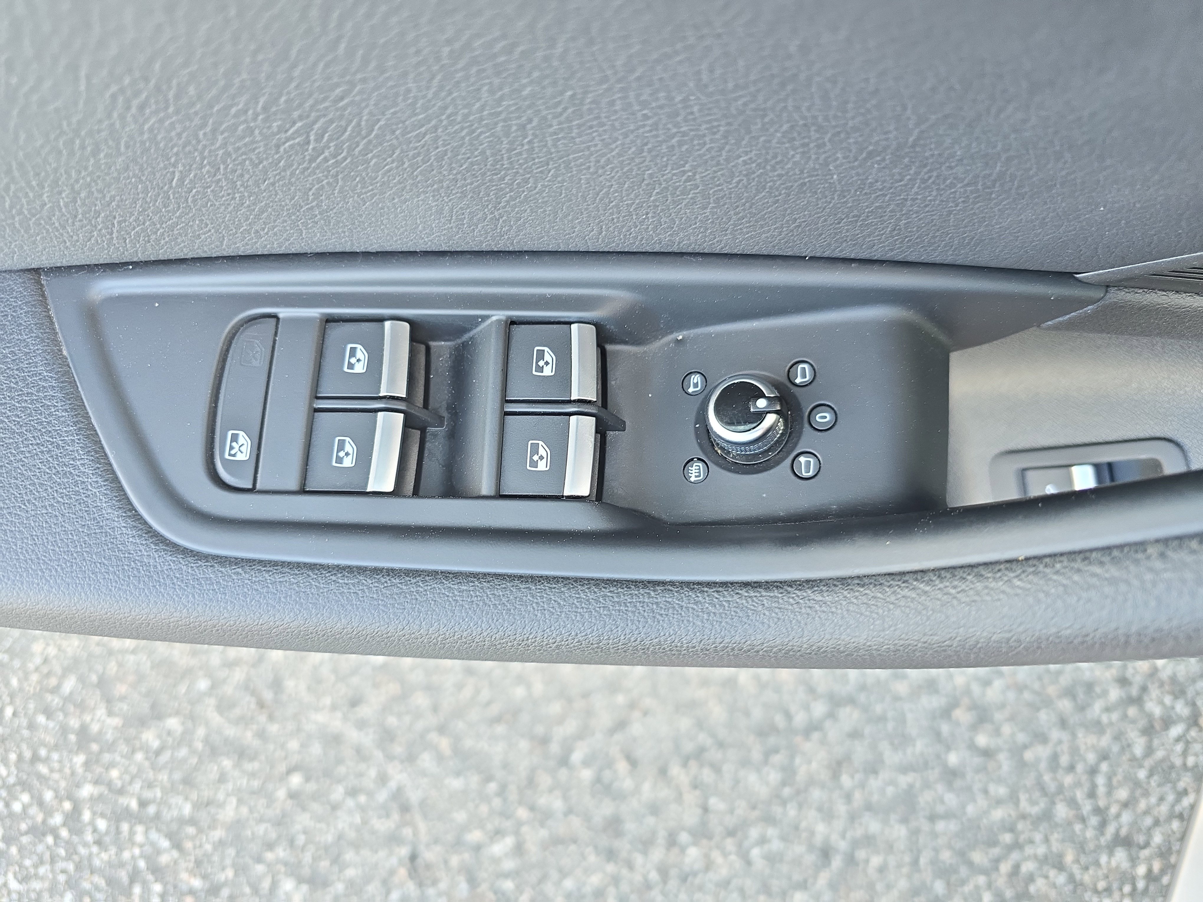 Used 2018 Audi A4 2.0T allroad Premium Plus image 25