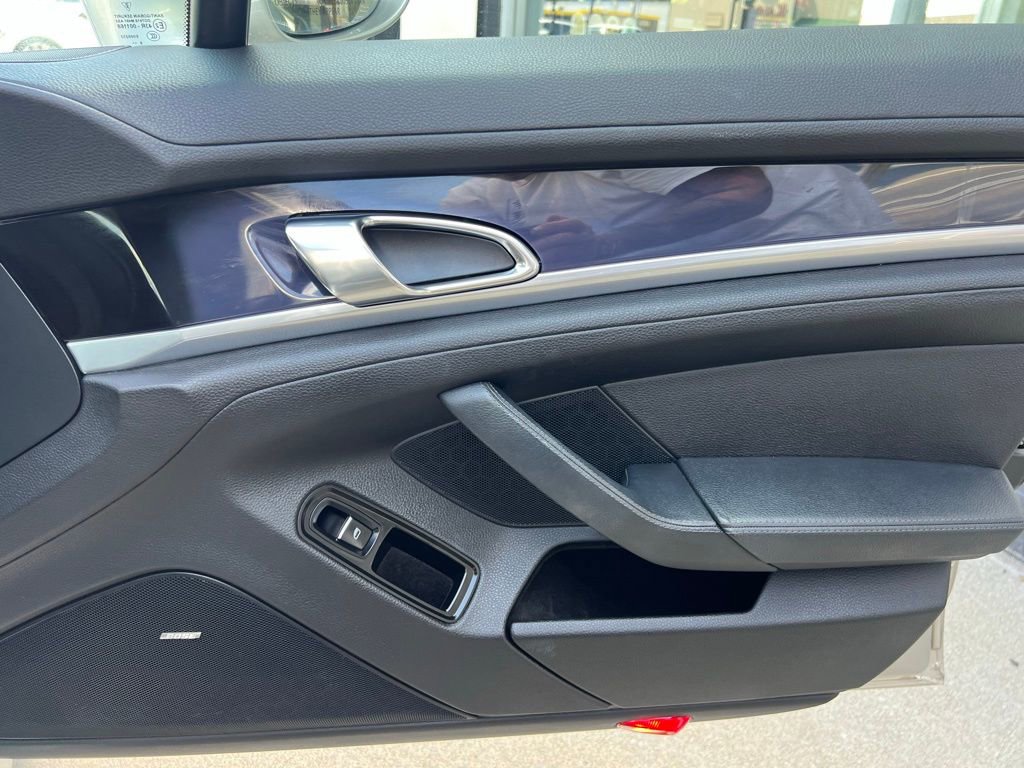 Used 2010 Porsche Panamera S image 31