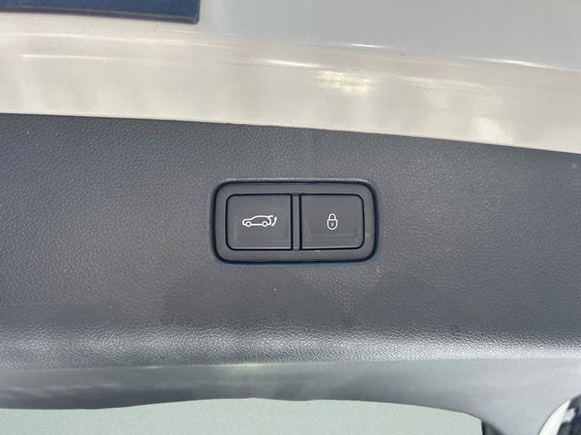 Used 2026 Genesis GV70 2.5T Select AWD/4WD image 14