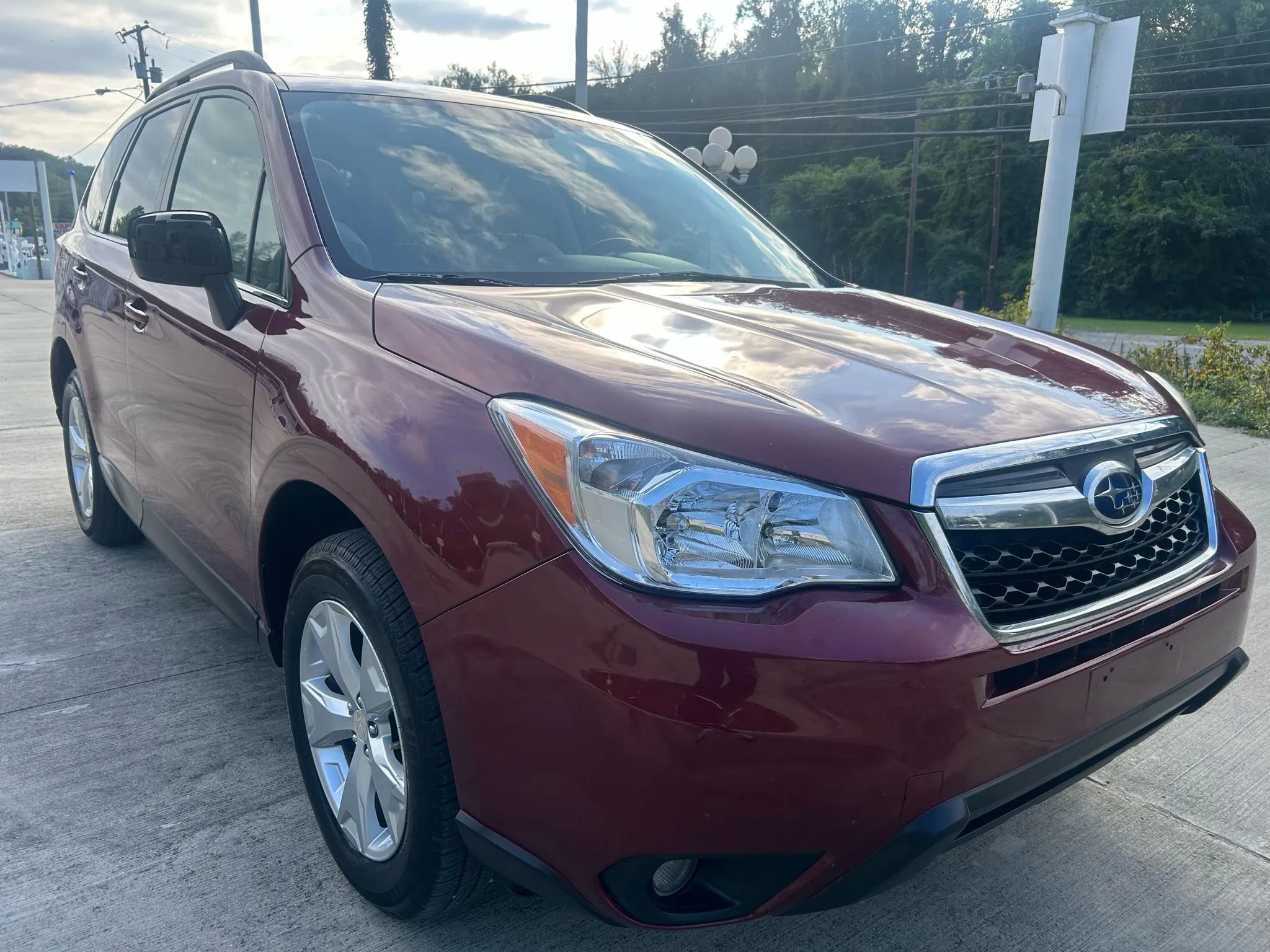 Used 2016 Subaru Forester 2.5i Limited image 4
