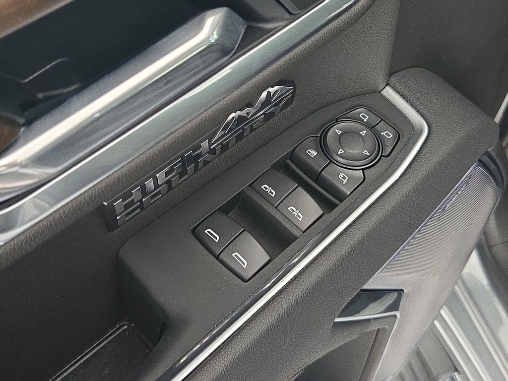 Used 2025 Chevrolet Silverado 1500 High Country w/ High Country Premium Package image 30