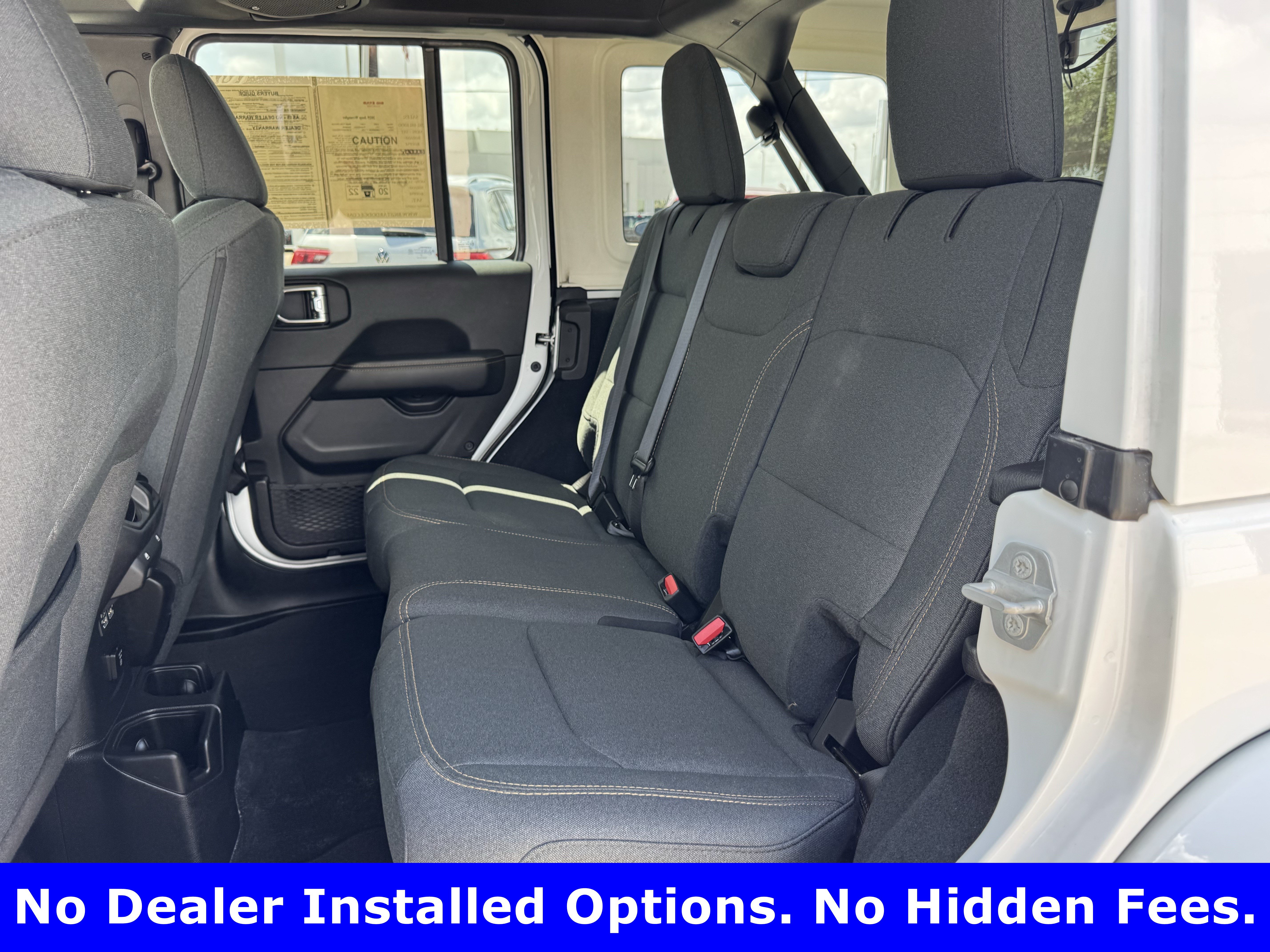 Used 2025 Jeep Wrangler Unlimited Sahara AWD/4WD image 25