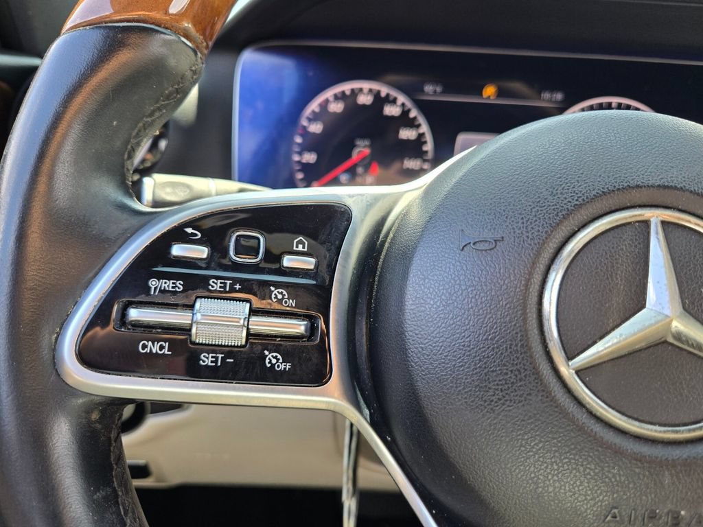 Used 2020 Mercedes-Benz E 350 Sedan image 29