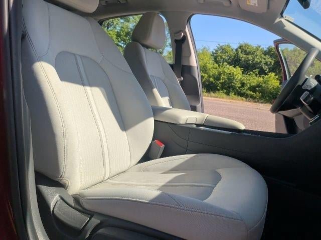 Used 2025 Hyundai Sonata SEL FWD image 19