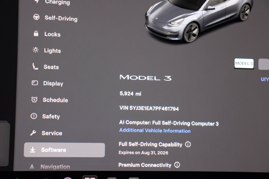 Used 2023 Tesla Model 3 Standard Range RWD image 11
