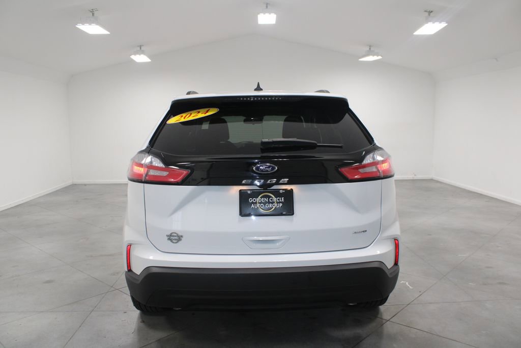 Used 2024 Ford Edge SE image 8