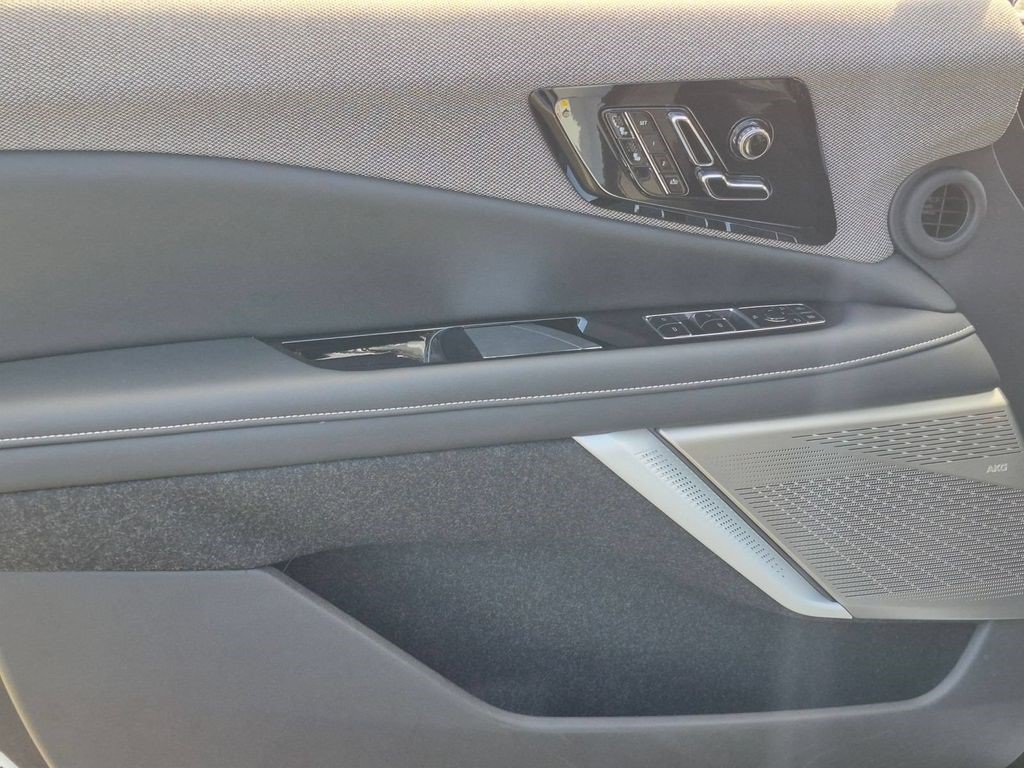 Certified 2026 Cadillac Optiq Sport 1 RWD image 17