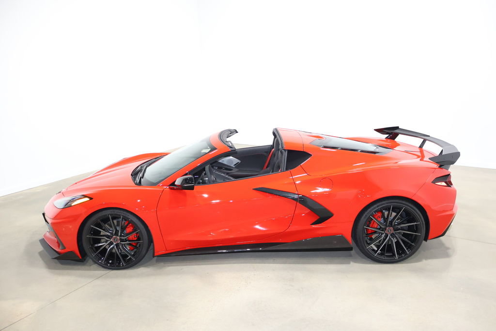 Used 2020 Chevrolet Corvette Stingray Premium Cpe w/ 3LT Preferred Equipment Group image 13