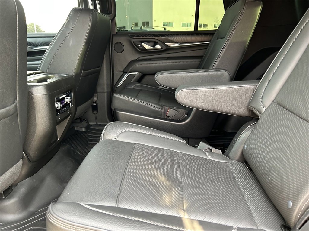 Used 2022 GMC Yukon Denali image 17