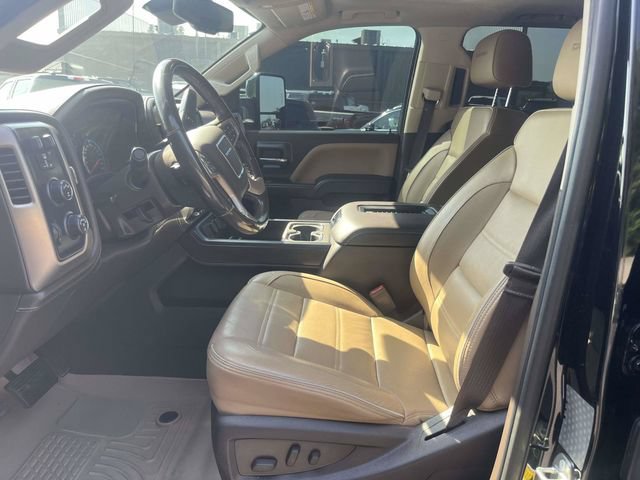 Used 2018 GMC Sierra 3500 Denali w/ Duramax Plus Package AWD/4WD image 18