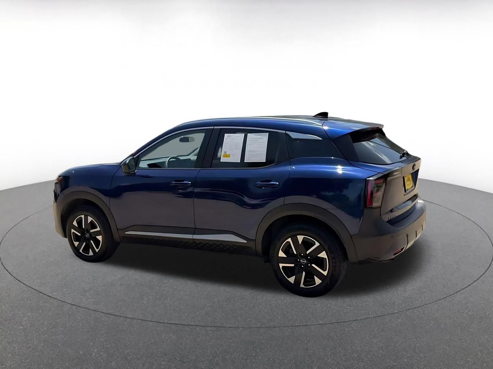 Used 2026 Nissan Kicks SV w/ Cold Weather Package AWD/4WD image 11