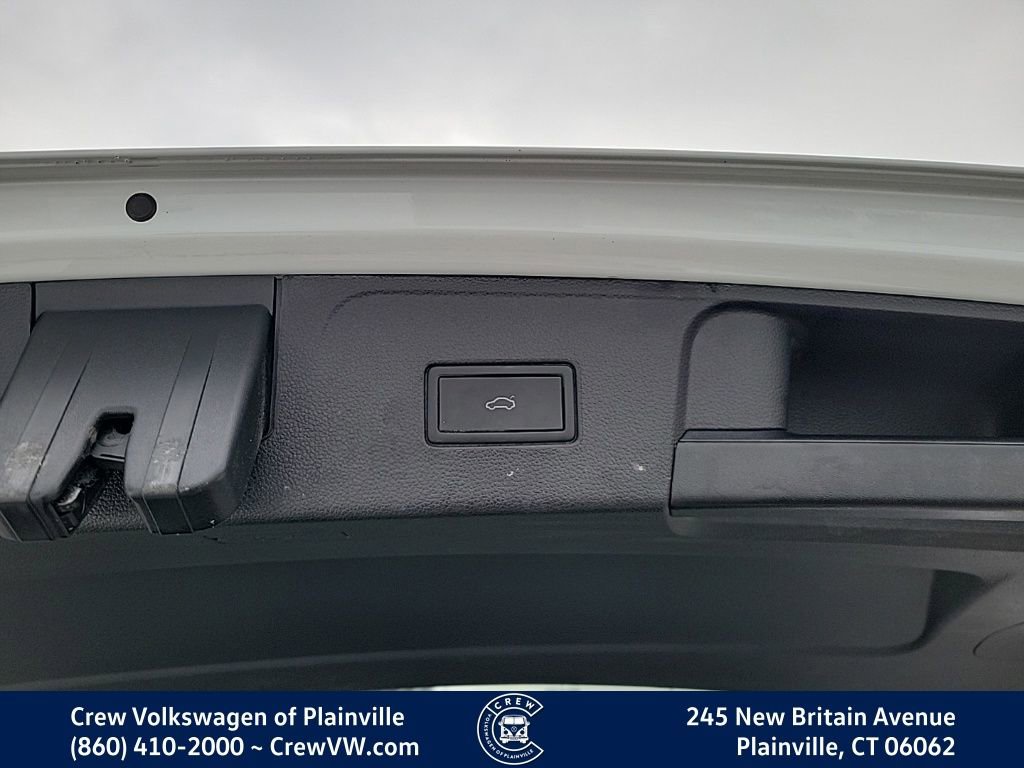 Certified 2023 Volkswagen Atlas SEL R-Line image 60