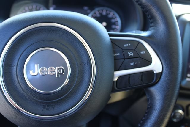 Used 2023 Jeep Renegade Altitude w/ Sun/Sound Group AWD/4WD image 20