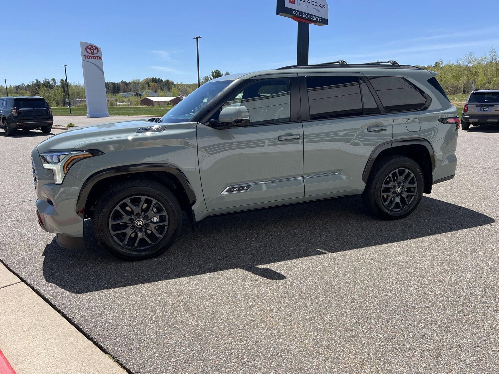 Used 2026 Toyota Sequoia Platinum AWD/4WD image 5