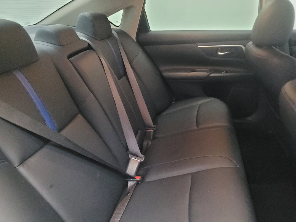 Used 2018 Nissan Altima 2.5 SR w/ SR Midnight Edition FWD image 19