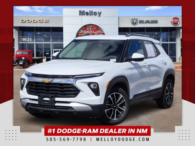 Used 2025 Chevrolet TrailBlazer LT FWD image 1