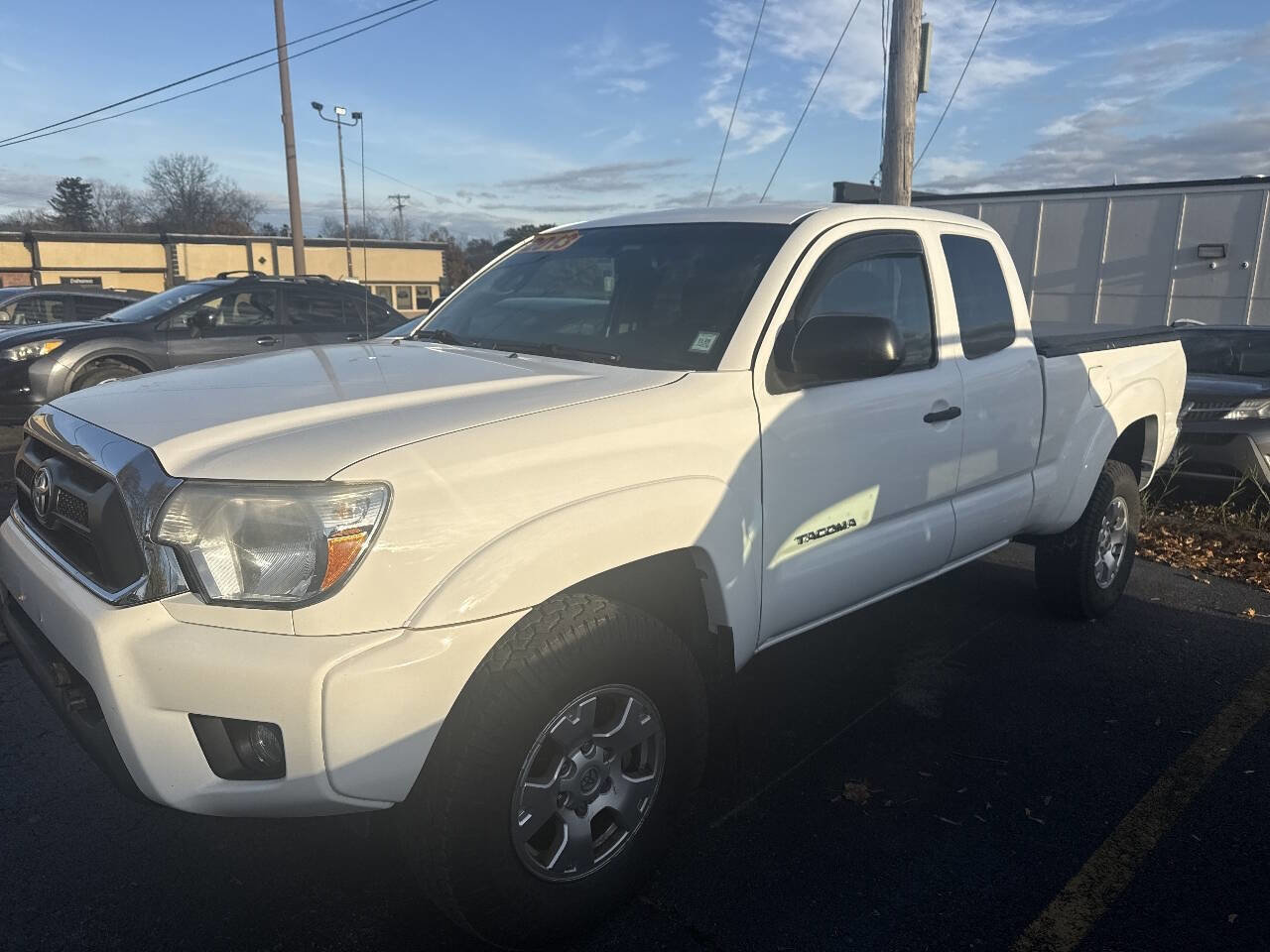Used 2013 Toyota Tacoma 4x4 Access Cab V6 image 2