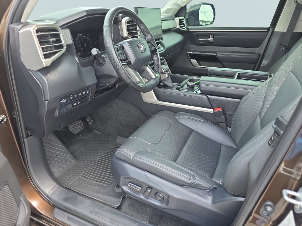 Used 2024 Toyota Tundra Limited AWD/4WD image 10