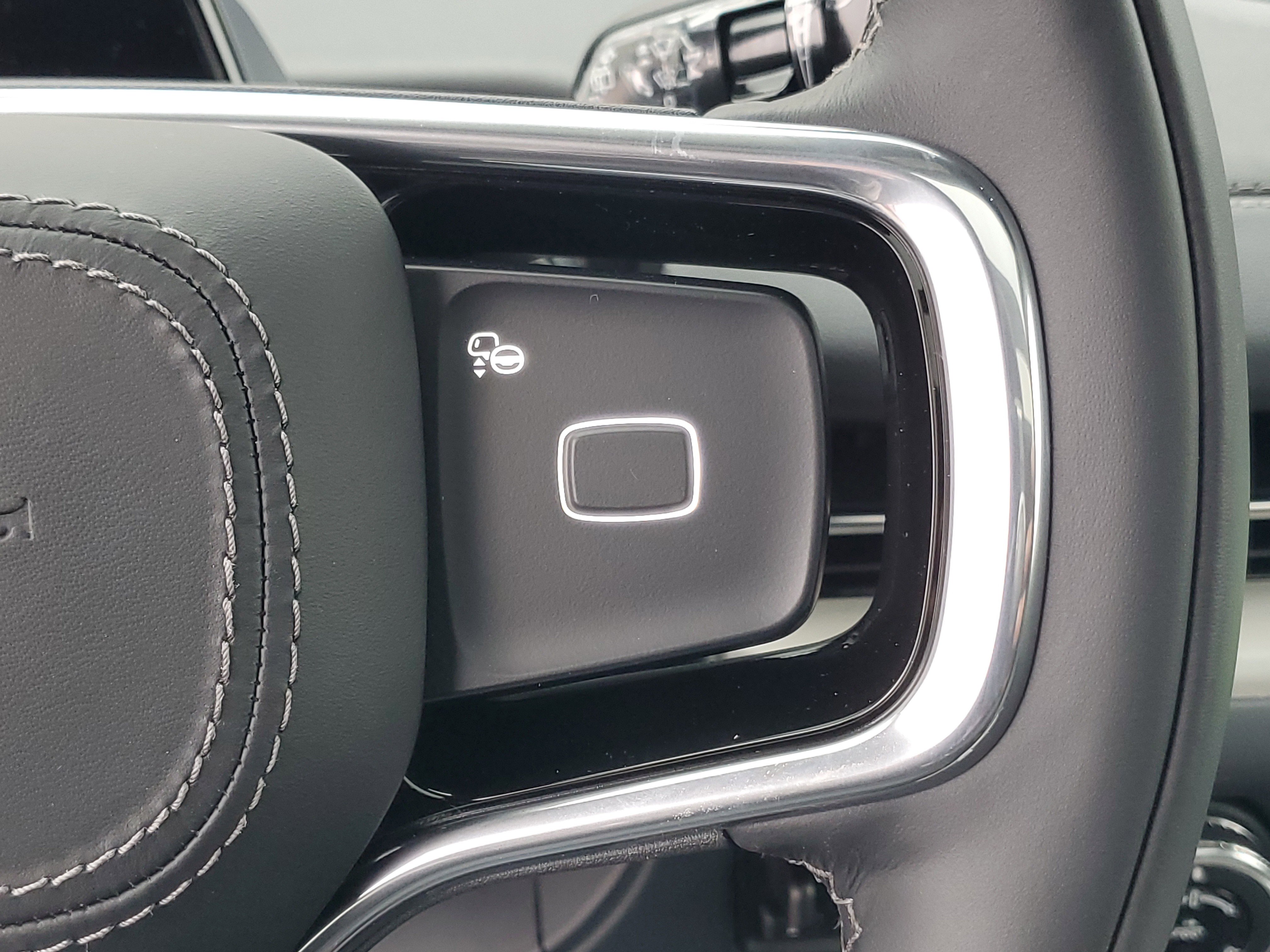 New 2025 Lincoln Navigator L Reserve w/ Jet Appearance Package image 18