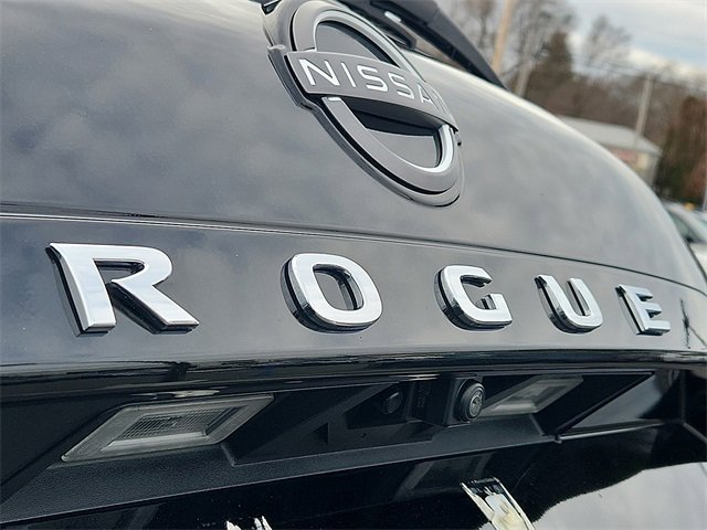 Used 2022 Nissan Rogue SV image 30