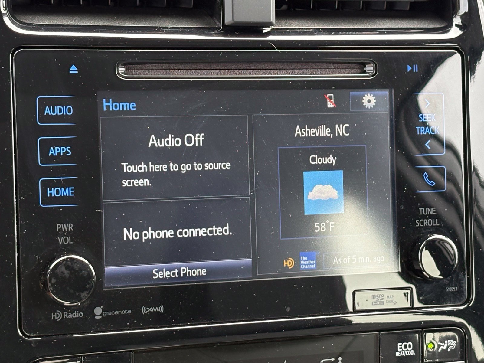 Used 2017 Toyota Prius Four w/ Advanced Technology Package FWD image 22