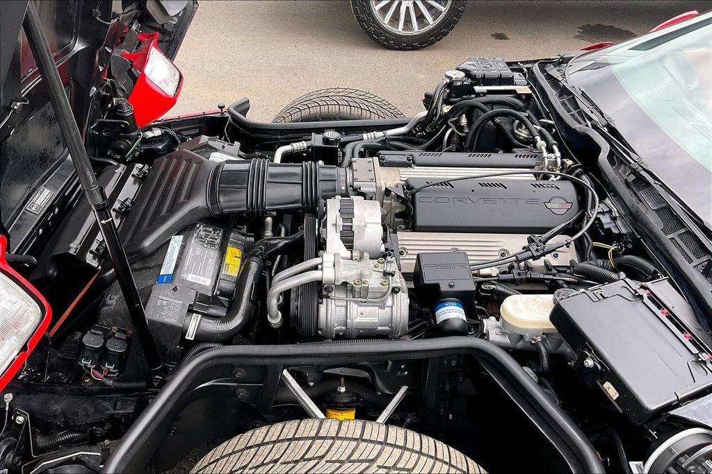 Used 1992 Chevrolet Corvette Convertible RWD image 28