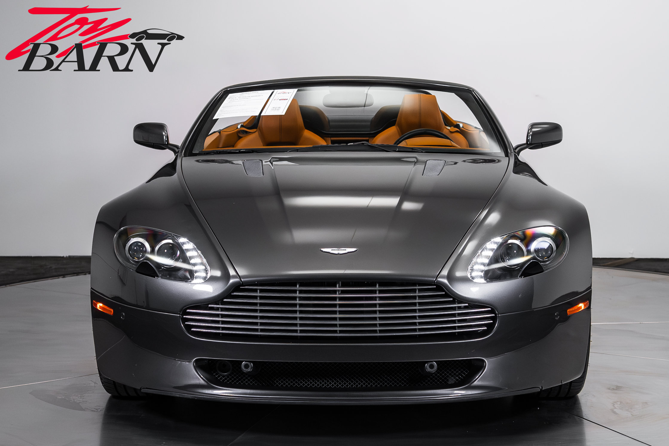 Used 2009 Aston Martin V8 Vantage Roadster RWD image 8