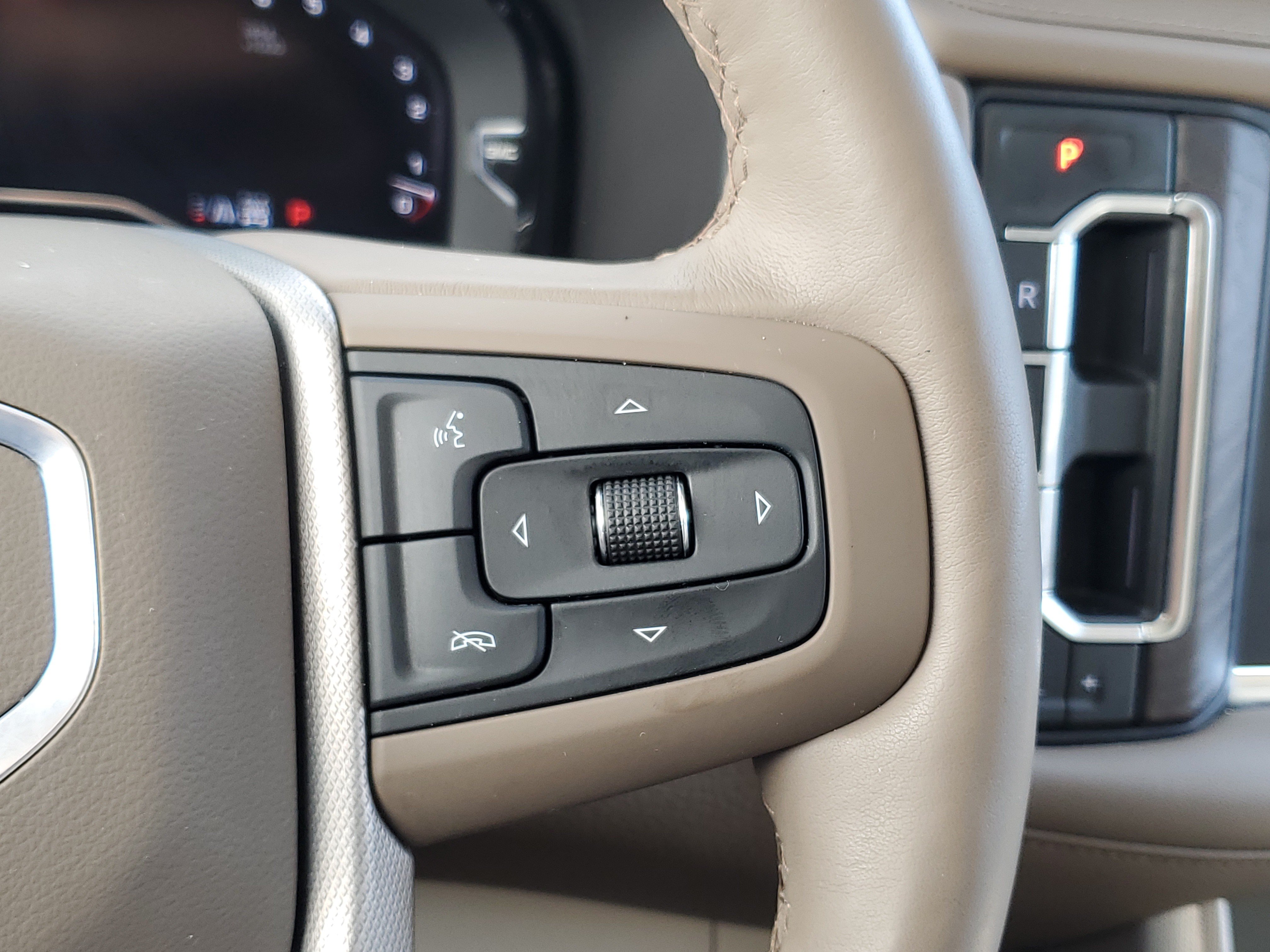 Used 2024 GMC Yukon XL Denali w/ Denali Reserve Package AWD/4WD image 26