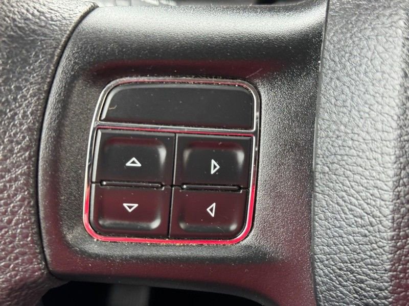 Used 2018 RAM 1500 Express image 17