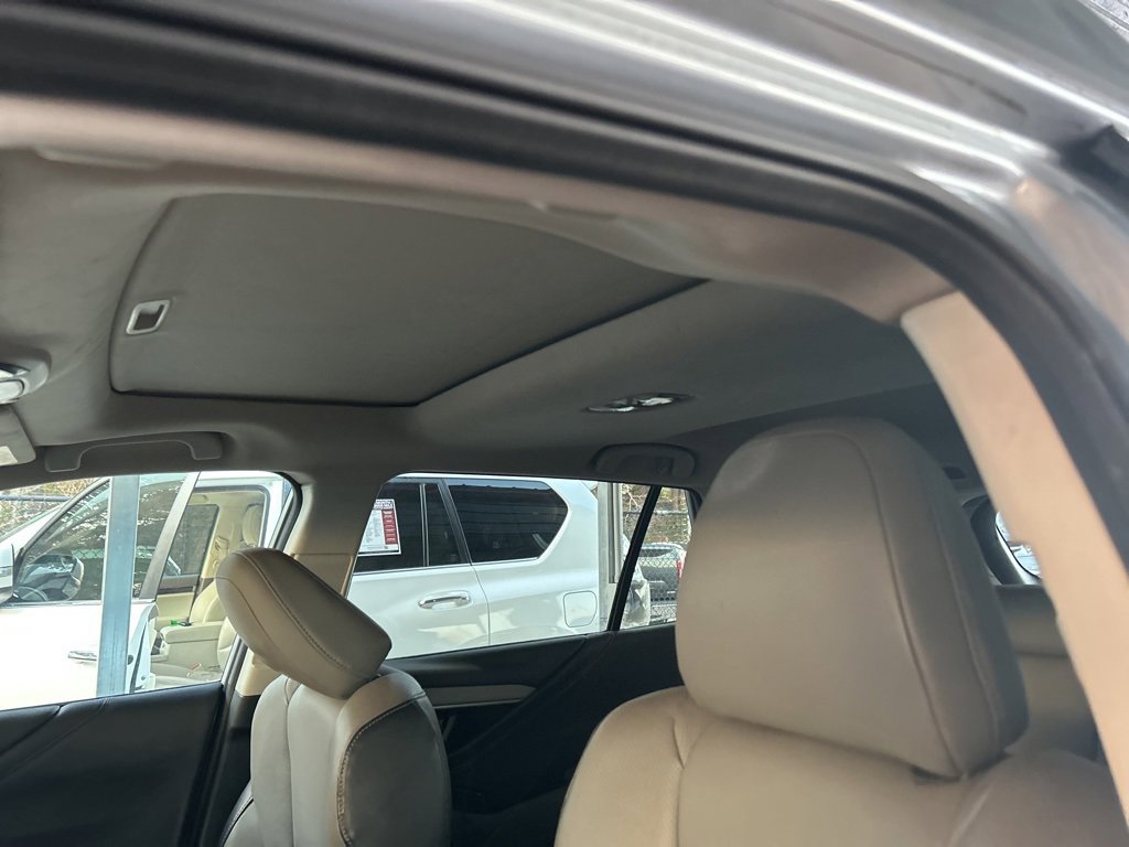 Used 2022 Subaru Outback Limited w/ Popular Package #2 image 7