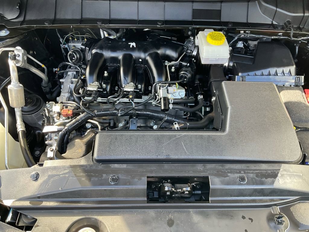 Used 2024 Nissan Pathfinder SV image 31